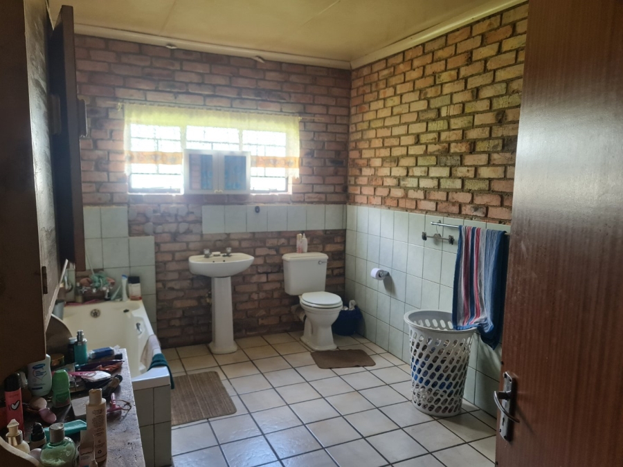 6 Bedroom Property for Sale in Koster North West